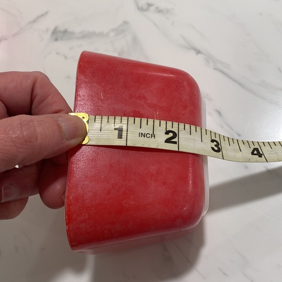 Set of 2 Pyrex red vintage 501 model refrigerator dishes. - Picture 7 of 7